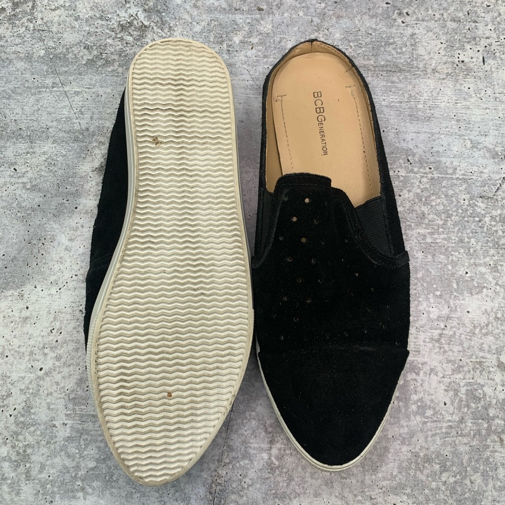 ⚠️ BCBGENERATION Black Slip On Shoes - Picture 8 of 8